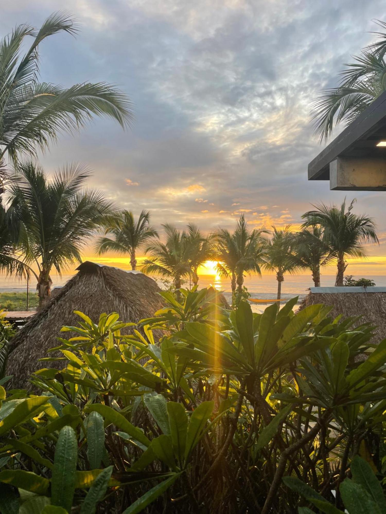 San Carlos Surf Resort & Eco Lodge 외부 사진